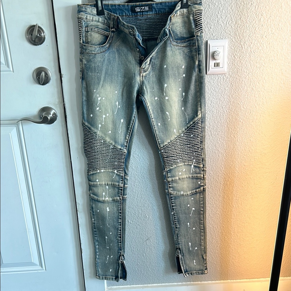 Stylish Blue Distressed Men's Jeans
